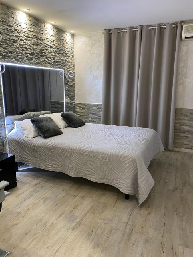 Hotel Le Derby Кань-сюр-Мер Экстерьер фото